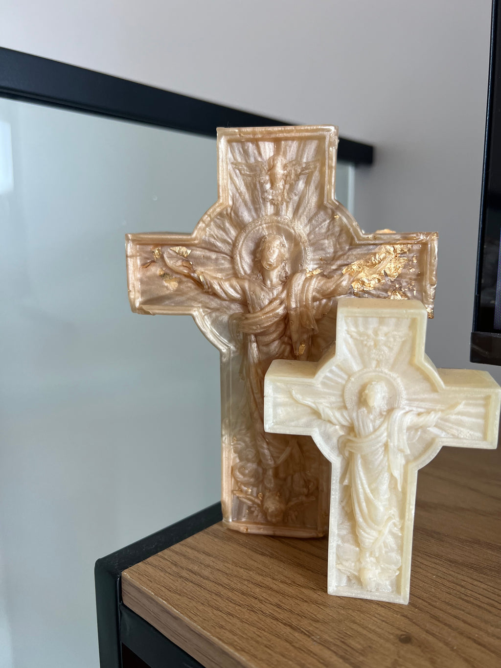 Solára | Large Golden Cross